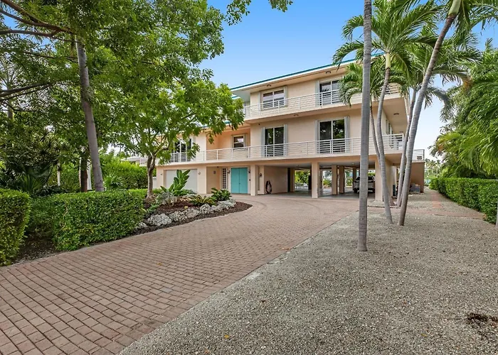 Waterfront Wonder Villa Islamorada
