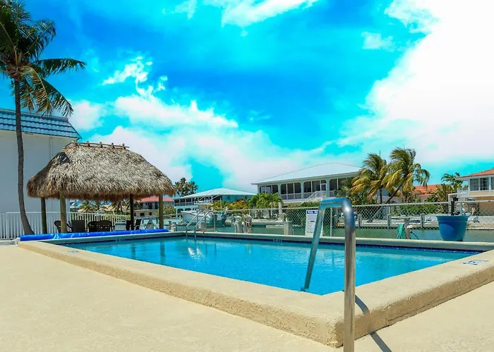 Hotel Coral Club #108 Marathon