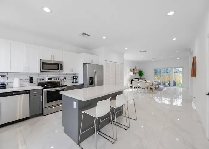 Spectacular 3 Bedrooms House, Spacious And Bright Miami