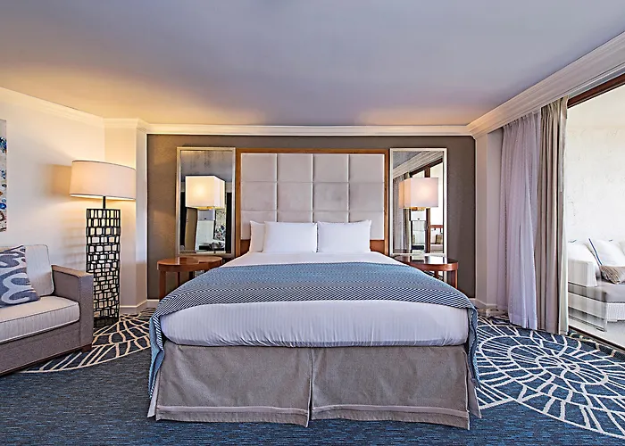 Naples Grande Beach Resort Pine Ridge - 4 star Hotel