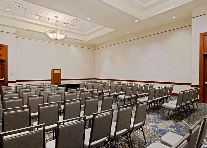 Embassy Suites By Hilton Tampa Usf Near Busch Gardens