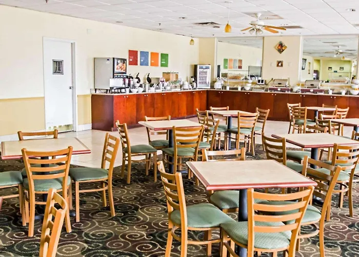 Quality Inn & Suites Winter Park Village Area Orlando