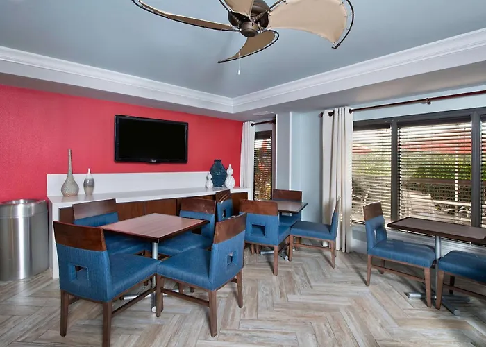 Naples Cheap Pet friendly Hotels