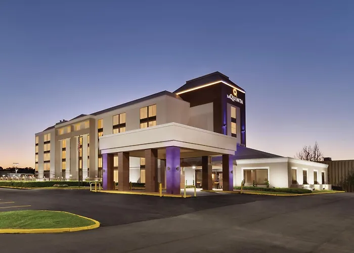 Malone Hotels