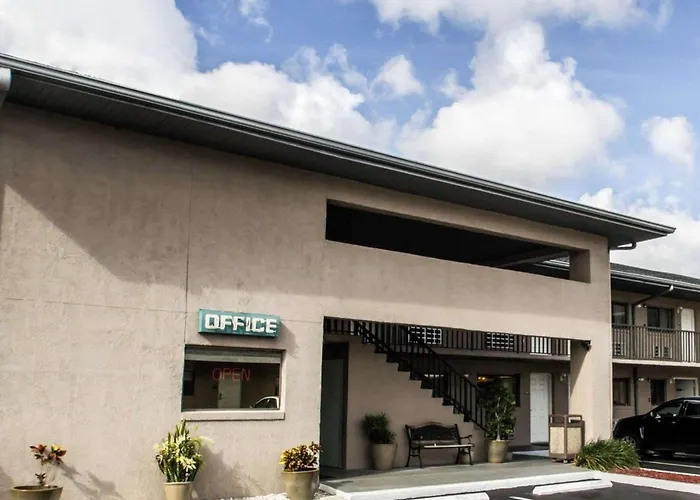 Apopka Hotels