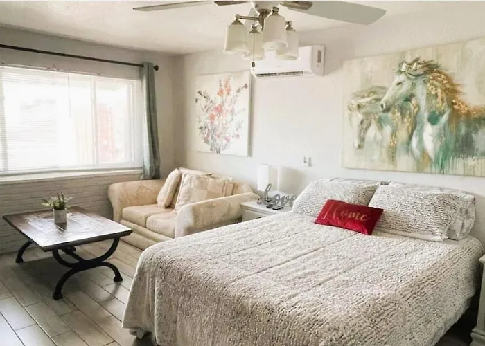 Heart, Cozy, Spacious In Quiet Area Near Vinoy, Dtsp St. Petersburg