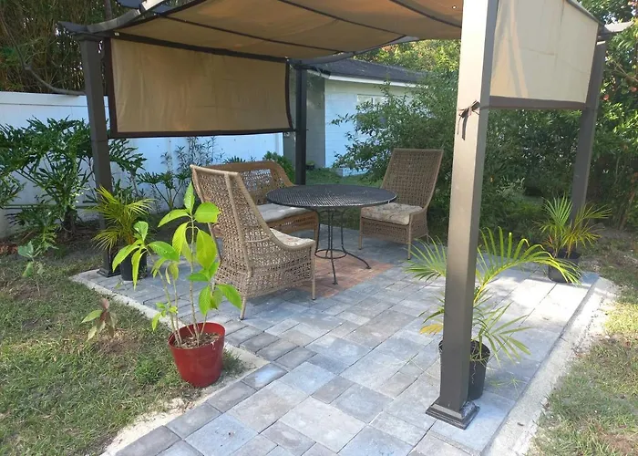 Centrally Located Guest Suite Retreat Orlando