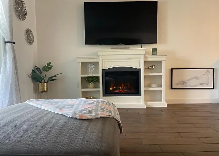 Beautiful Bright & Sparkling 2Bed 1Bath Beach Retreat - Unit 212 Cocoa Beach