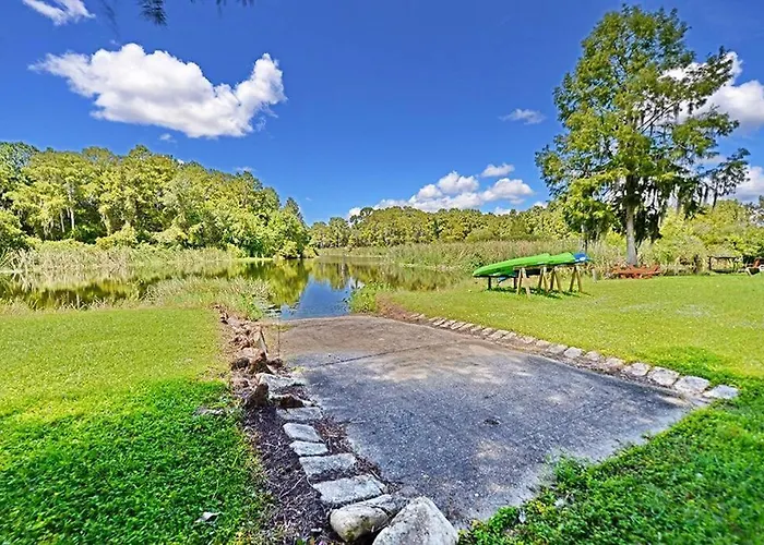 Professor Rousseau'S Adventure Oasis Villa Crystal River