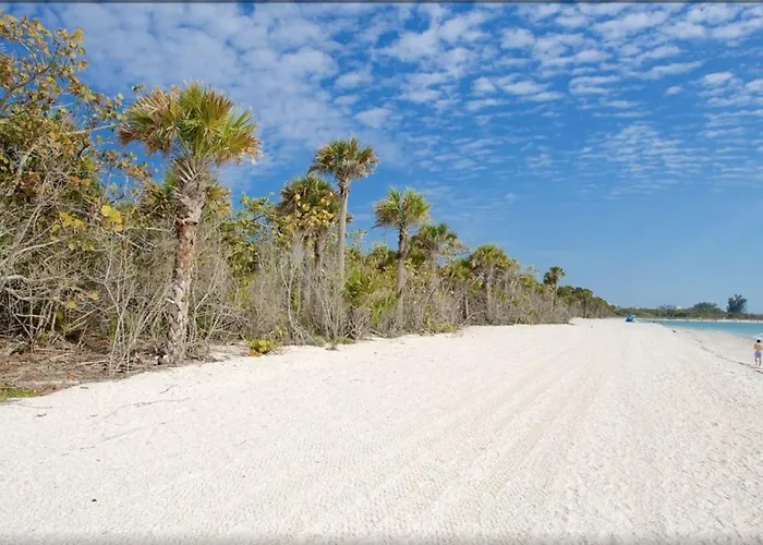 Haustierfreundliches Barefoot Hideaway, With Spa And Pool Home Bonita Springs