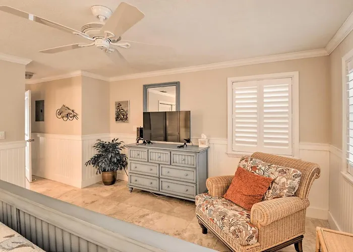 Marathon Vacation Rental With Pool Access!