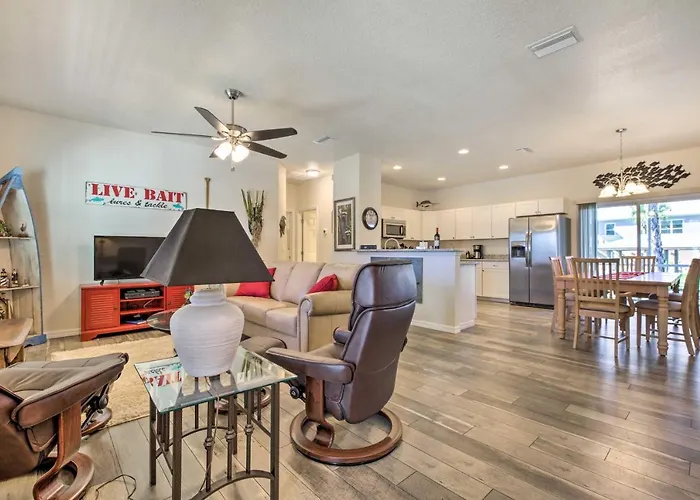 Canal-Front Home W/ Boat Dock In Crystal River