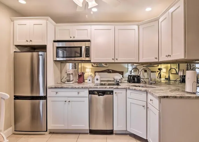 Naples Vacation Rental With Dock And Pool Access!
