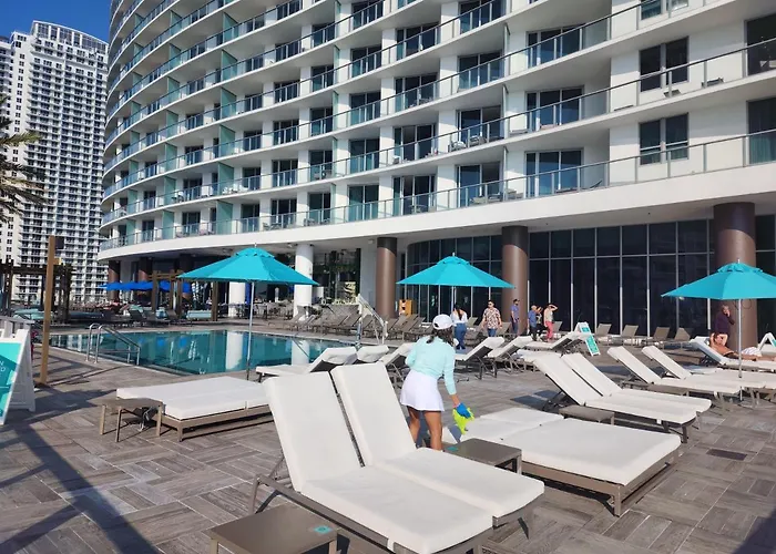 Hyde Resort By Cielo Stays Beverley Beach