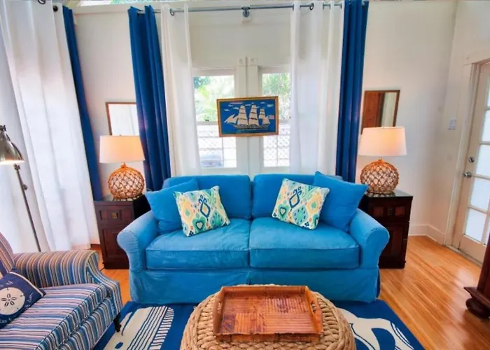 Pool Side Villa Key West
