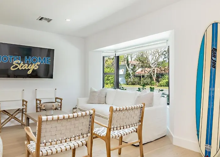 Surf Side Retreat - Hotel Home Stays West Palm Beach mit Pool