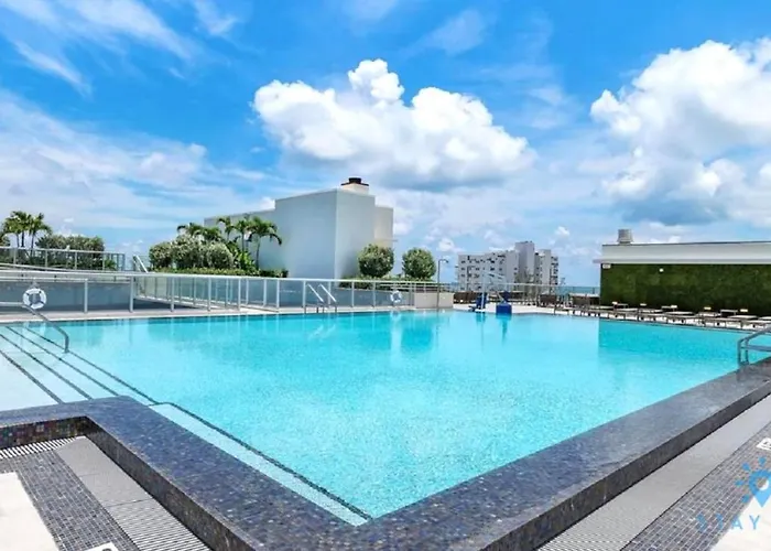 5 Beachfront Resort Rooftop Pool Hollywood Beach Broadwalk