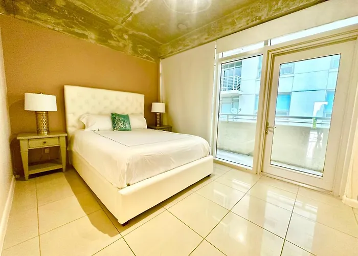Amazing Midblock Miami 2 Bedrm Loft With Free Parking Aparthotel