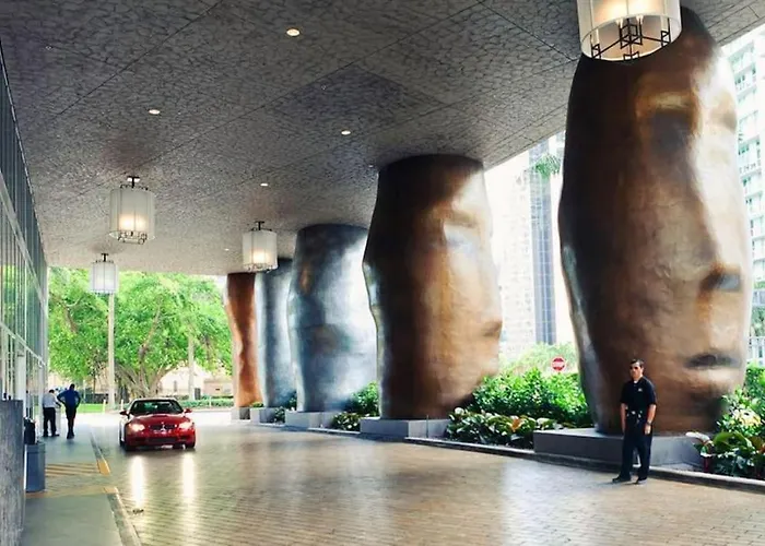 Icon & W Hotel / Waterfront / 20Th Floor / Top Spa Miami