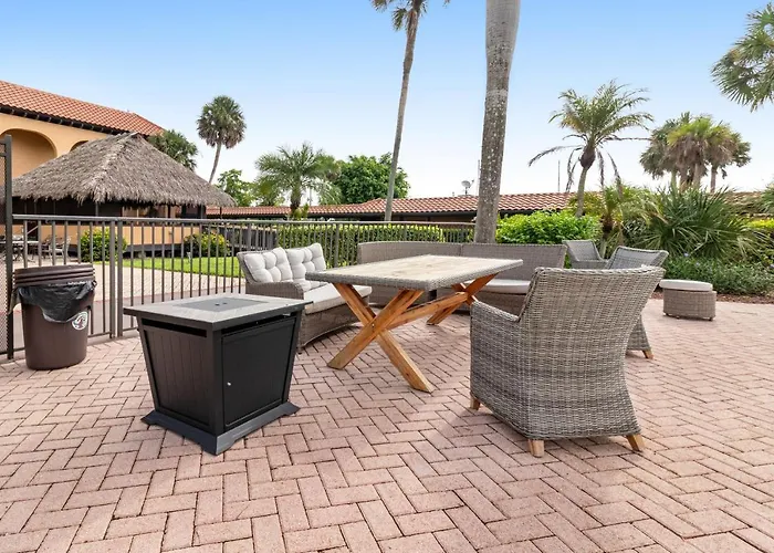 Port Of The Islands M257 Hotell North North Naples