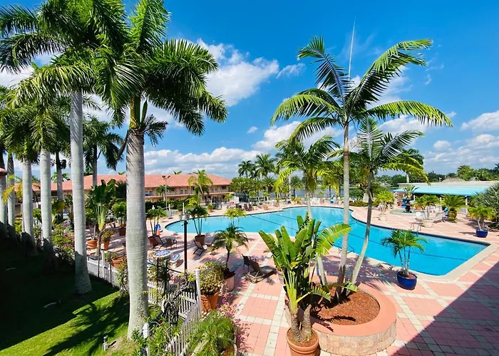 Royal Palm Beach Hotels