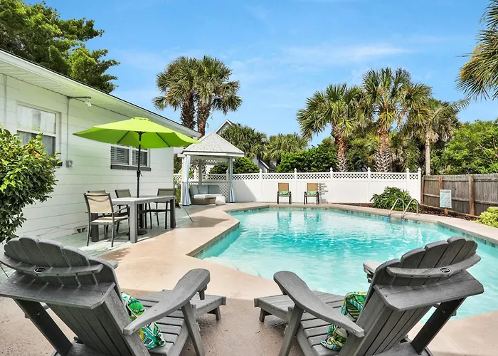 Beach House & Backyard Oasis With Private Pool - Short Walk To Beach Jacksonville Beach