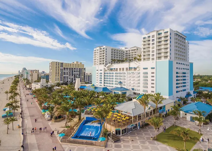 New Boutique 1 Bdrm Close To Beach & Casino #211 Hollywood