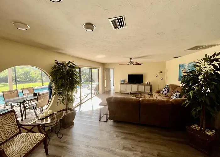 Villa Belly In North Naples