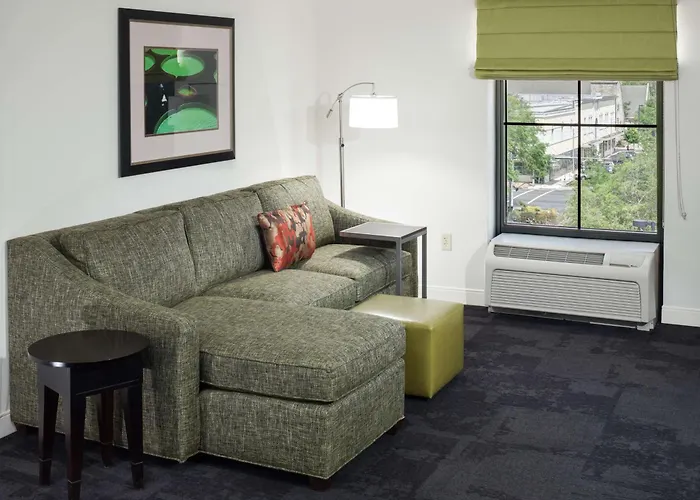 Hampton Inn & Suites Gainesville Downtown