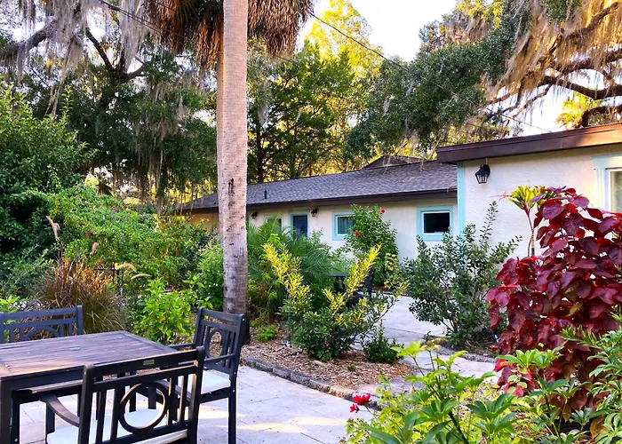 Hoteles en Cedar Key