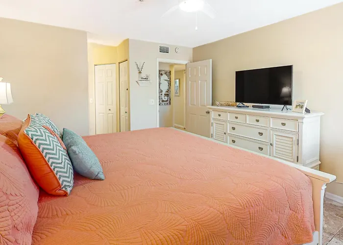 Latitude Adjustment Apartment Holmes Beach