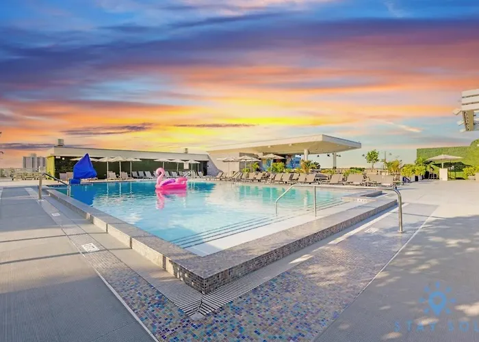 Amazing Pool - Gym - Hot Tub - Near Beach Hollywood