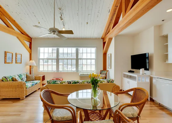 Walk To Ocean Penthouse Suite At Palm Beach Hotel