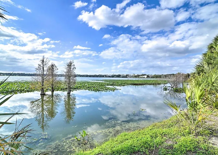 Charming Mid-Century House - Just Steps To Lake! Lakeland