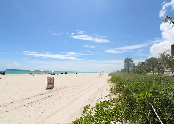 Villa Castle 922 Miami Beach