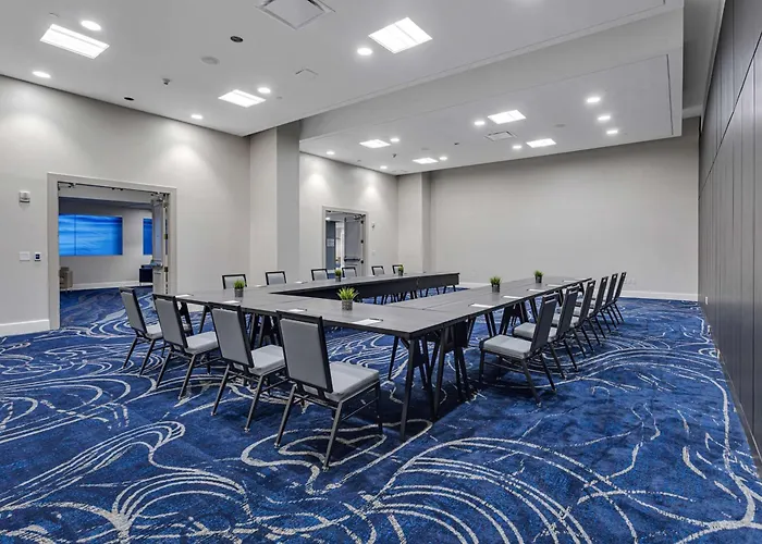 Miami hotels near Athalie Range #1