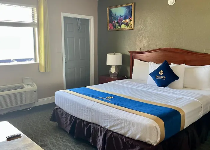 Sandals Inn Daytona Beach