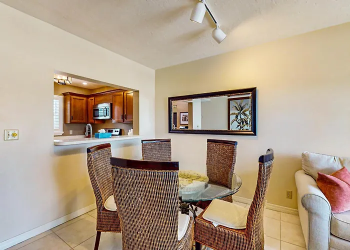 Beaumer 102B North North Naples