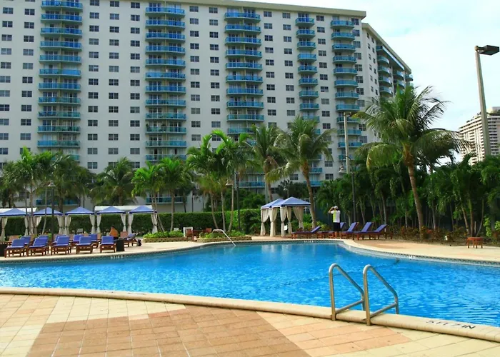 Family Beach Home W Ocean & Bay Views - Upgraded Corner Unit Aventura