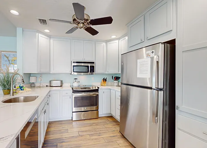 Surrounded By Sea Breezes Villa Anna Maria