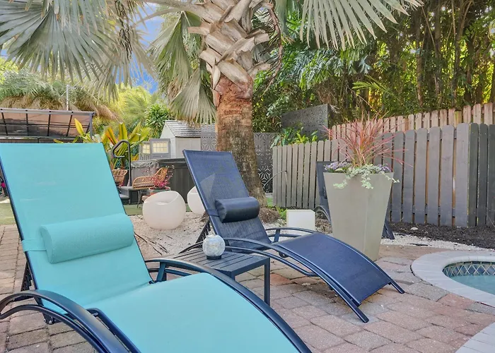 Kiki 2 - Men'S Clothing Optional Guest Houses Wilton Manors