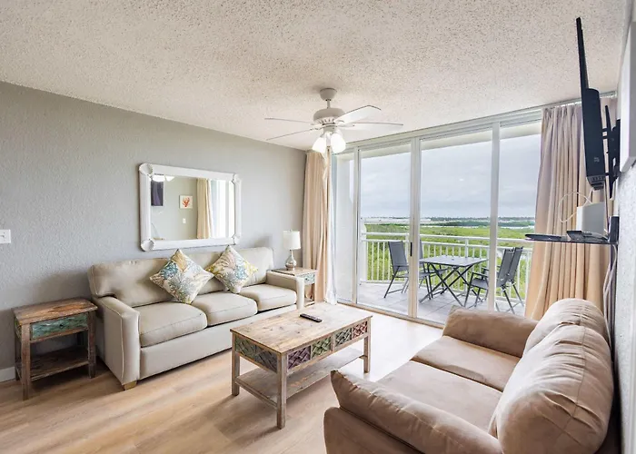 Villa The Grand Turk -Sunset View & Pool Key West