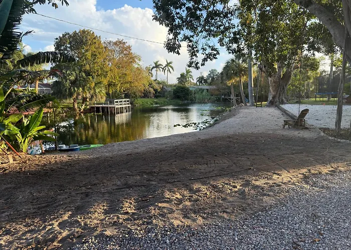 Villa Unwind Island West Palm Beach