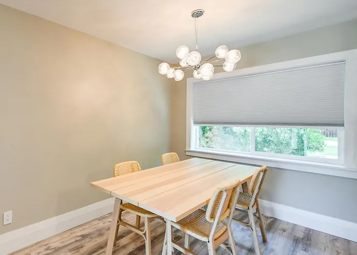 Home Close To Naples Beach - Pets Welcome!
