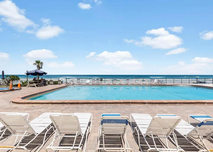 Newly Remodeled Beachfront Studio With Pool Daytona Beach