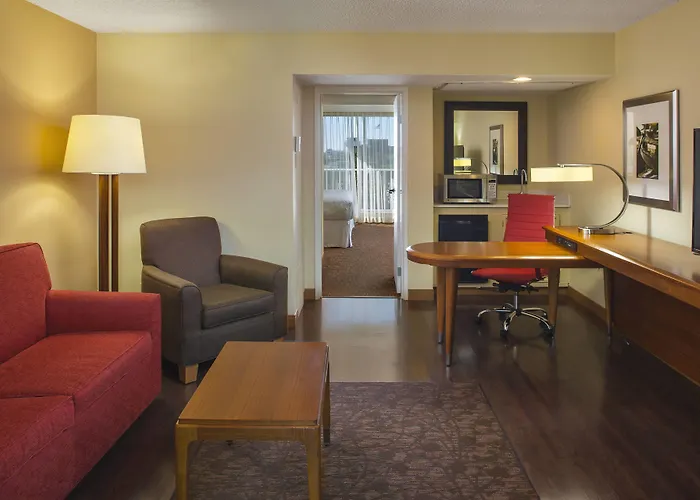 Four Points By Sheraton Suites Tampa Airport Westshore