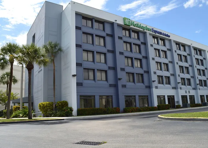 Holiday Inn Express & Suites Miami - Hialeah By Ihg