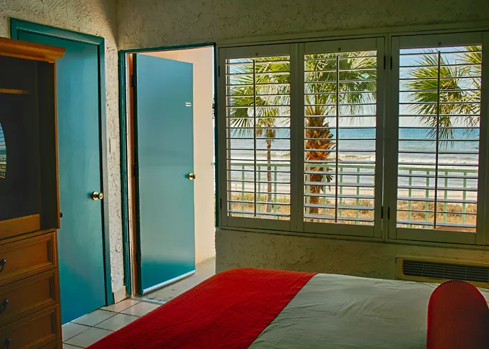Casa Loma Panama City Beach - Beachfront
