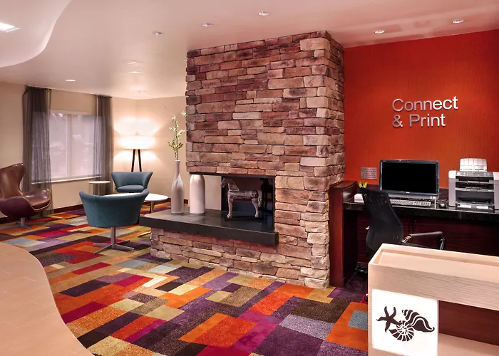 Fairfield Inn And Suites By Marriott Tampa Brandon Heartland