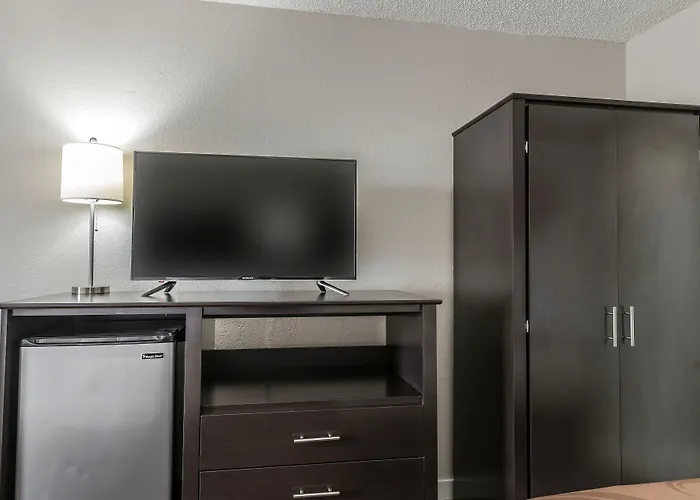 Quality Inn & Suites Kissimmee Near Main Gate Four Corners